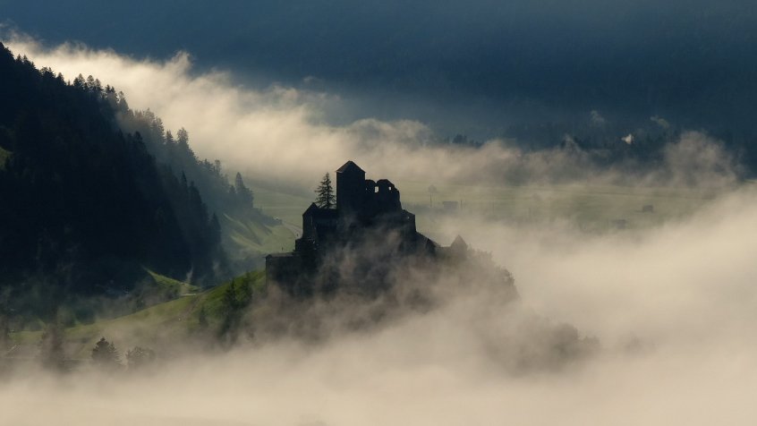 Burg Heinfels, Foto: © Lukas Delvai